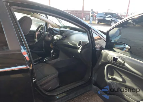 2019 Ford Fiesta Se z USA, uszkodzony, nr VIN 3FADP4BJ5KM143607